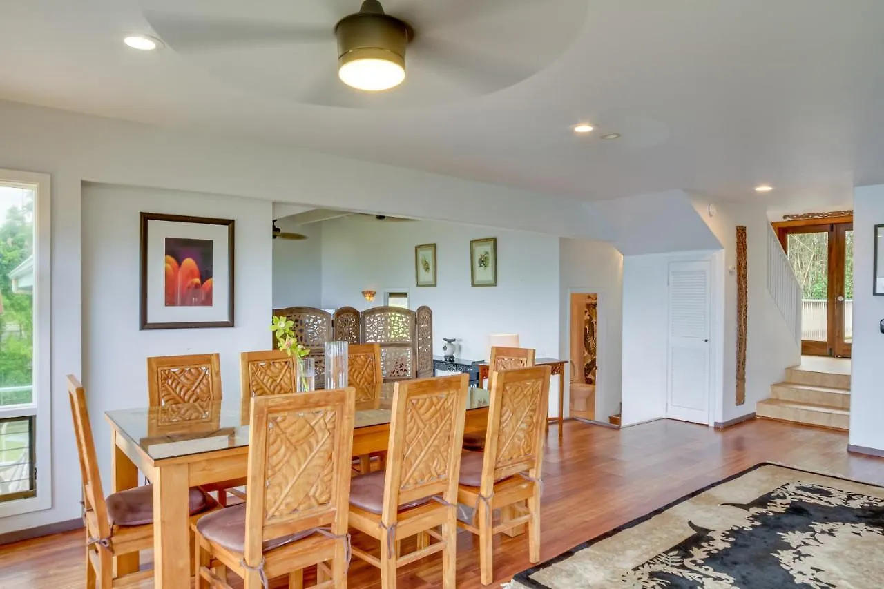 Semesterbostad Hilo Home With Private Deck And Stunning Ocean Views! USA