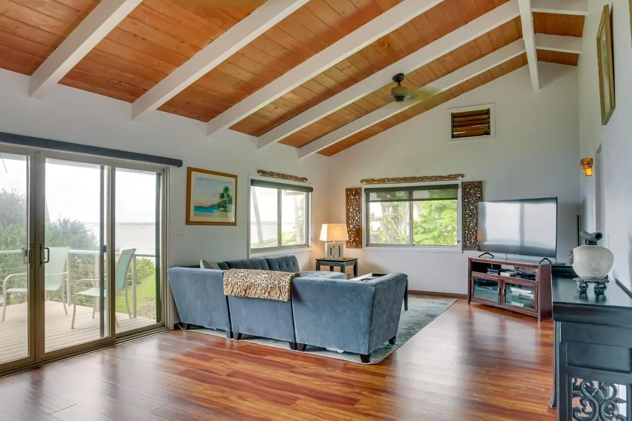 Holiday home Hilo Home With Private Deck And Stunning Ocean Views!